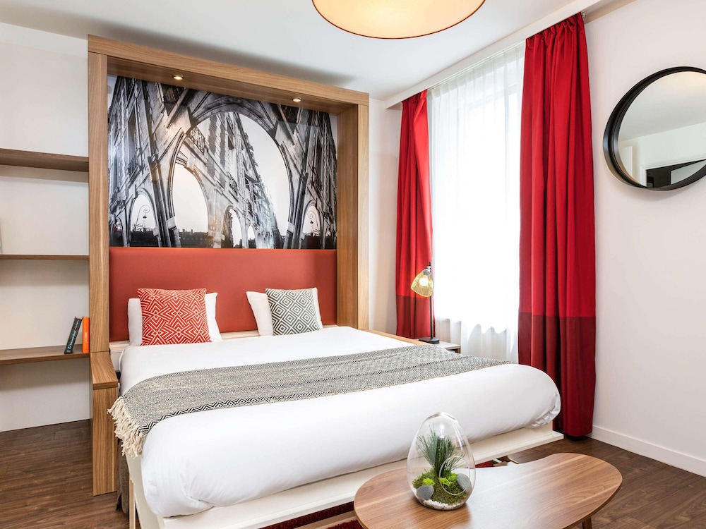 Aparthotel Adagio la Defense Courbevoie 18/70