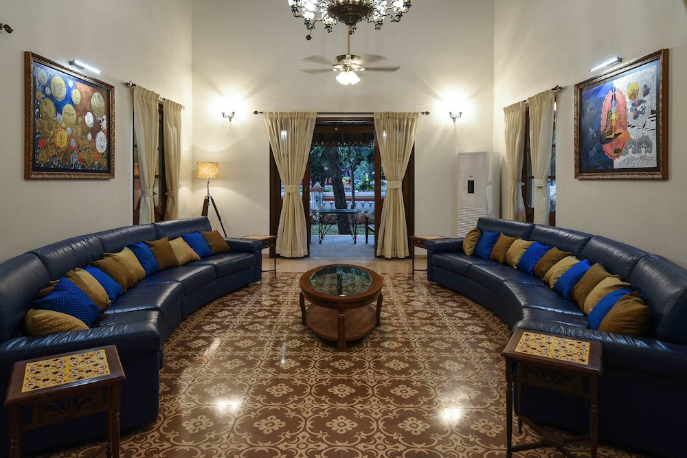 Surya Kiran Heritage Hotel 30/50