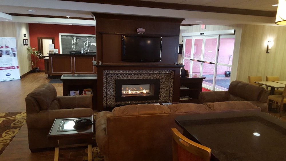 Hampton Inn Bangor 36/54