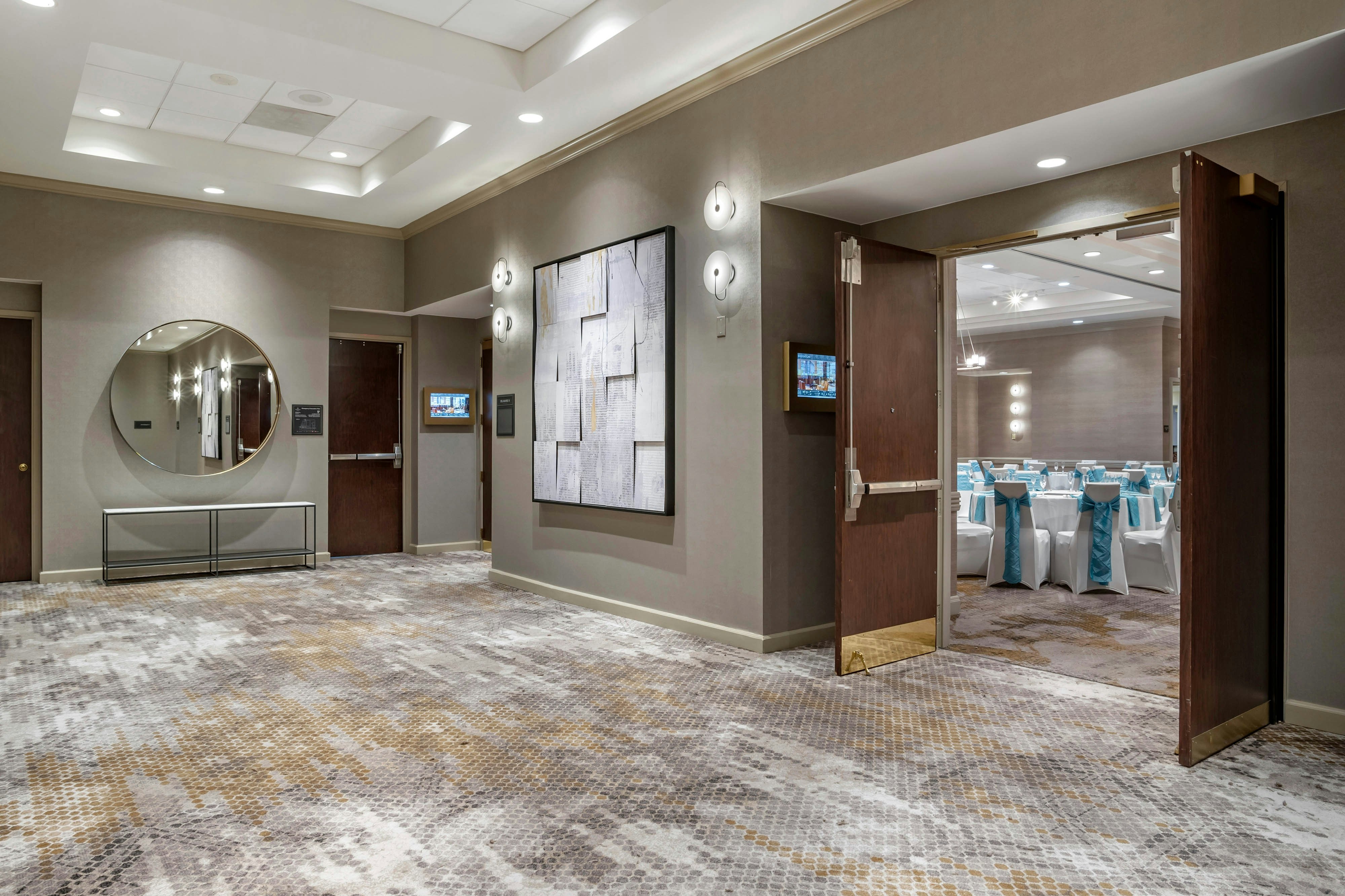 Sheraton Suites Wilmington Downtown 3/55