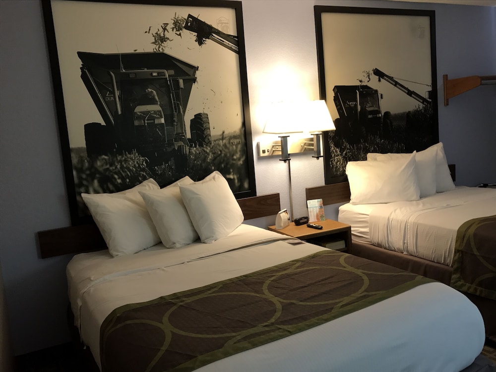 Days Inn by Wyndham Omaha/West Dodge 12/24