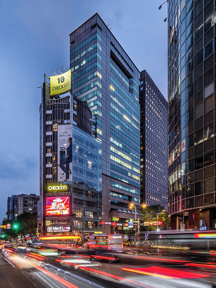 CHECK inn Taipei Xinyi 65/69