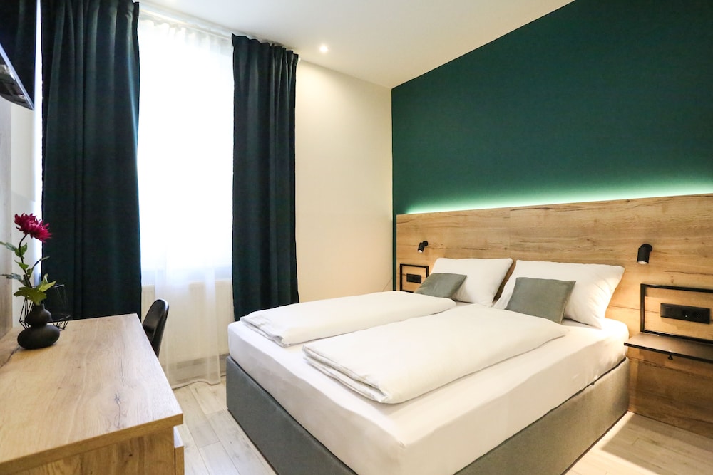 Casablanca Boutique Bed & Breakfast 11/61