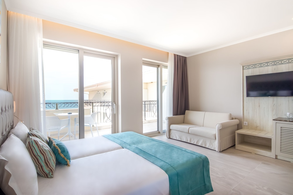 King Maron Beach Hotel & Spa 9/50