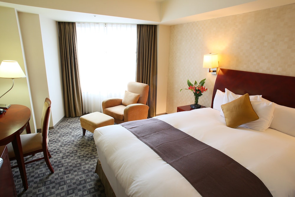 DELUXE, QUEEN BED