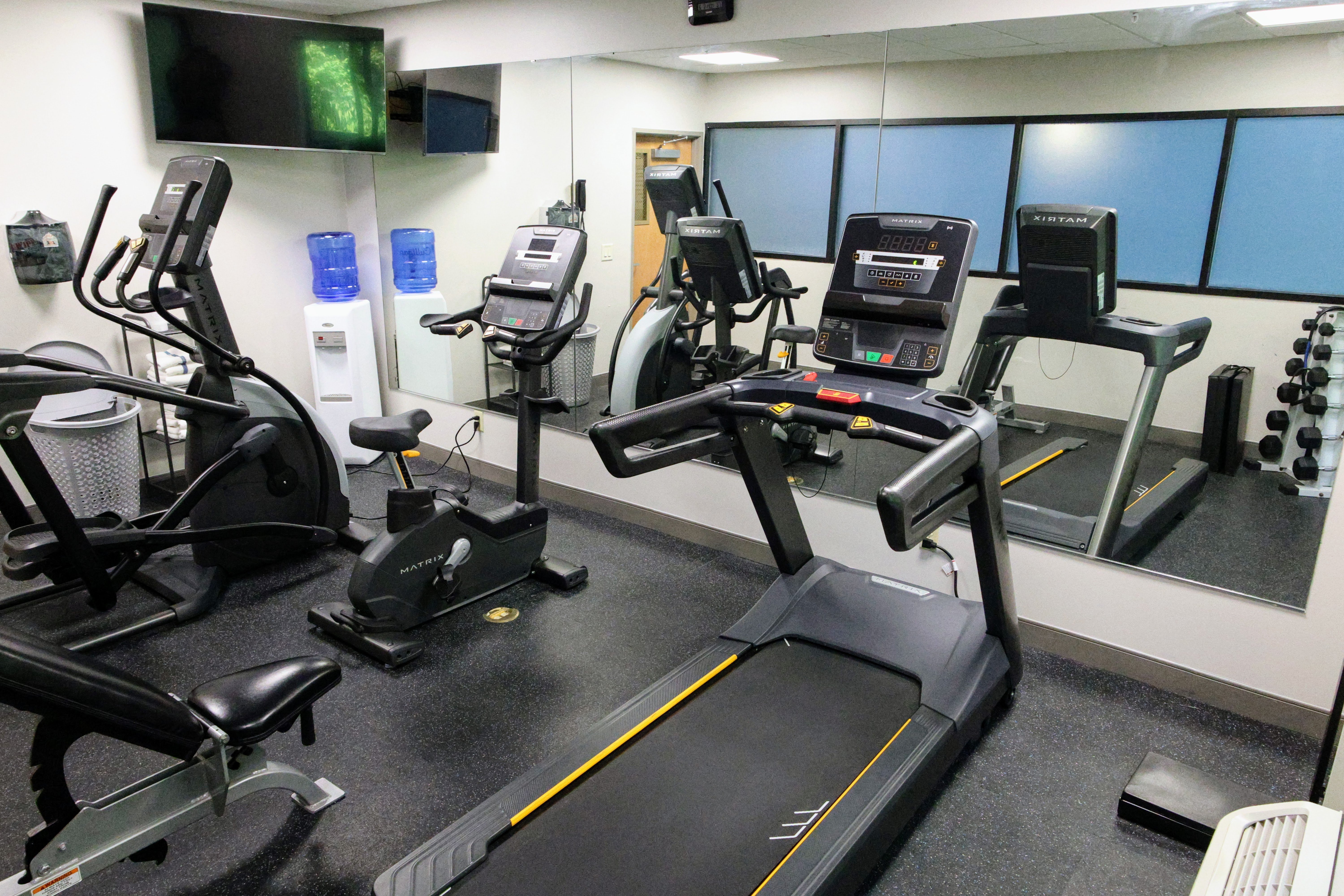 Holiday Inn Express Hotel Suites Plymouth 47/82