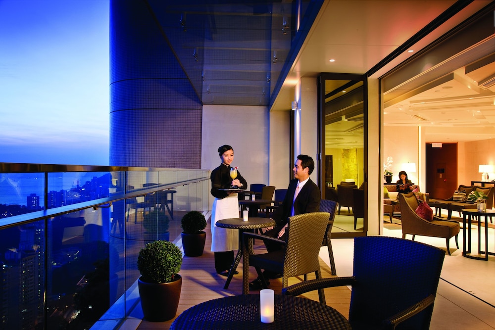 The T Hotel 27/41