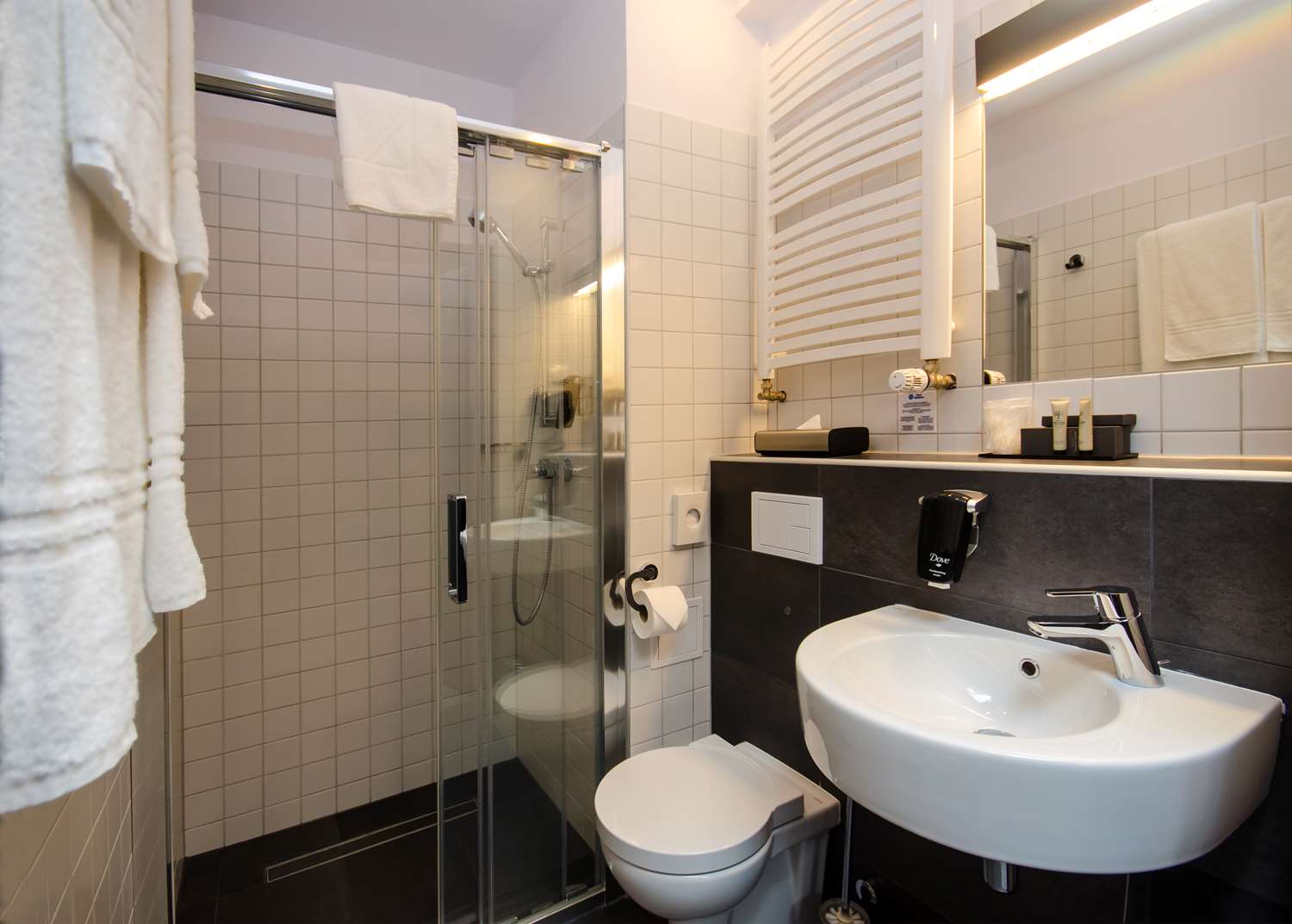 غرفة بسريرين منفصلين مع أريكة، Best Western Hotel Mariacki 4/4