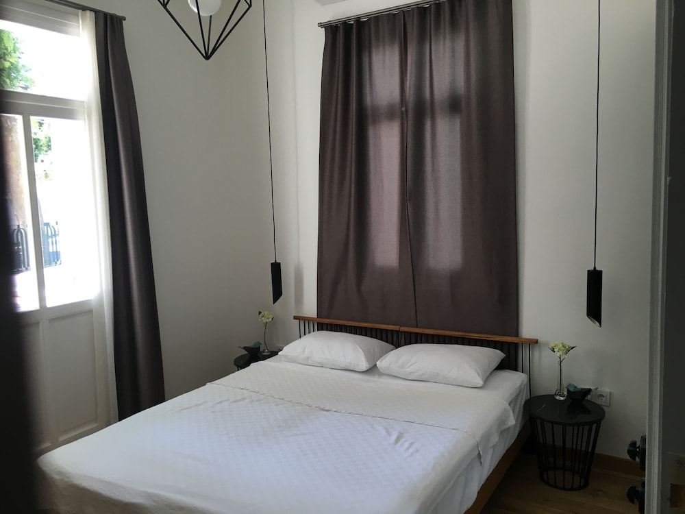 Serguzest Otel 15/72