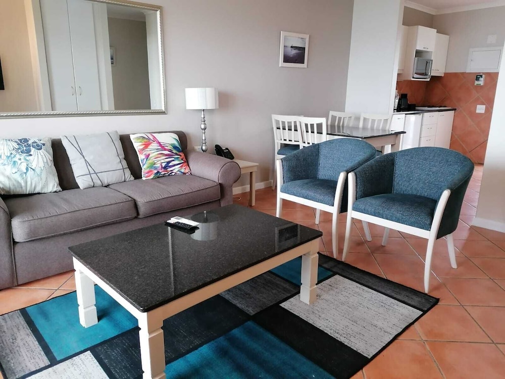 Cape Town Beachfront Apartments At Leisure Bay 36/50
