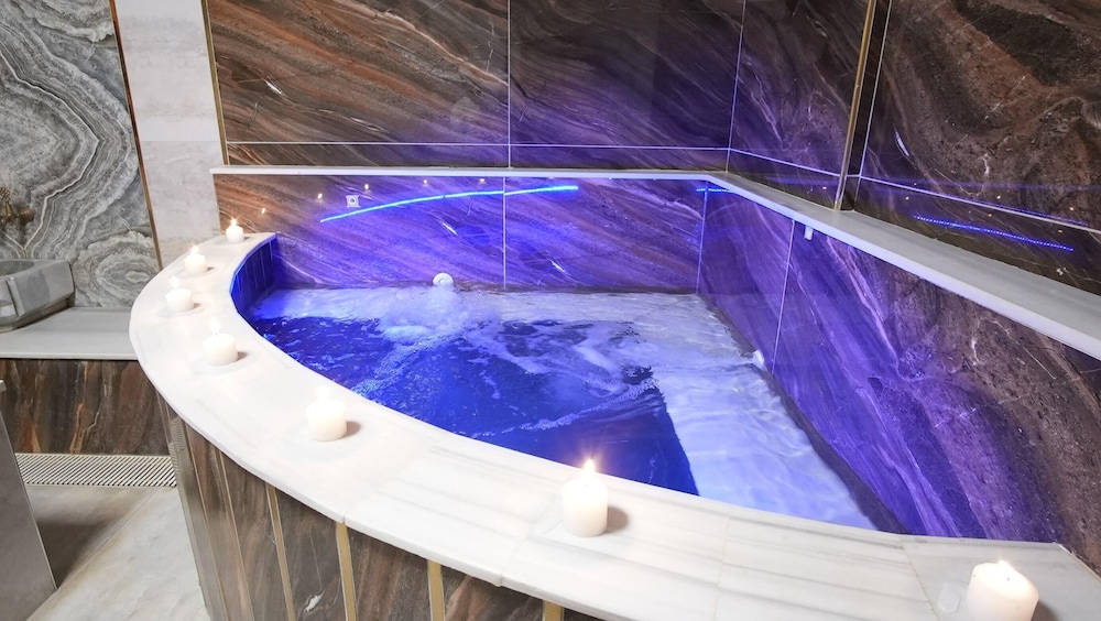Emin Kocak Kapadokya Termal Hotel 25/50