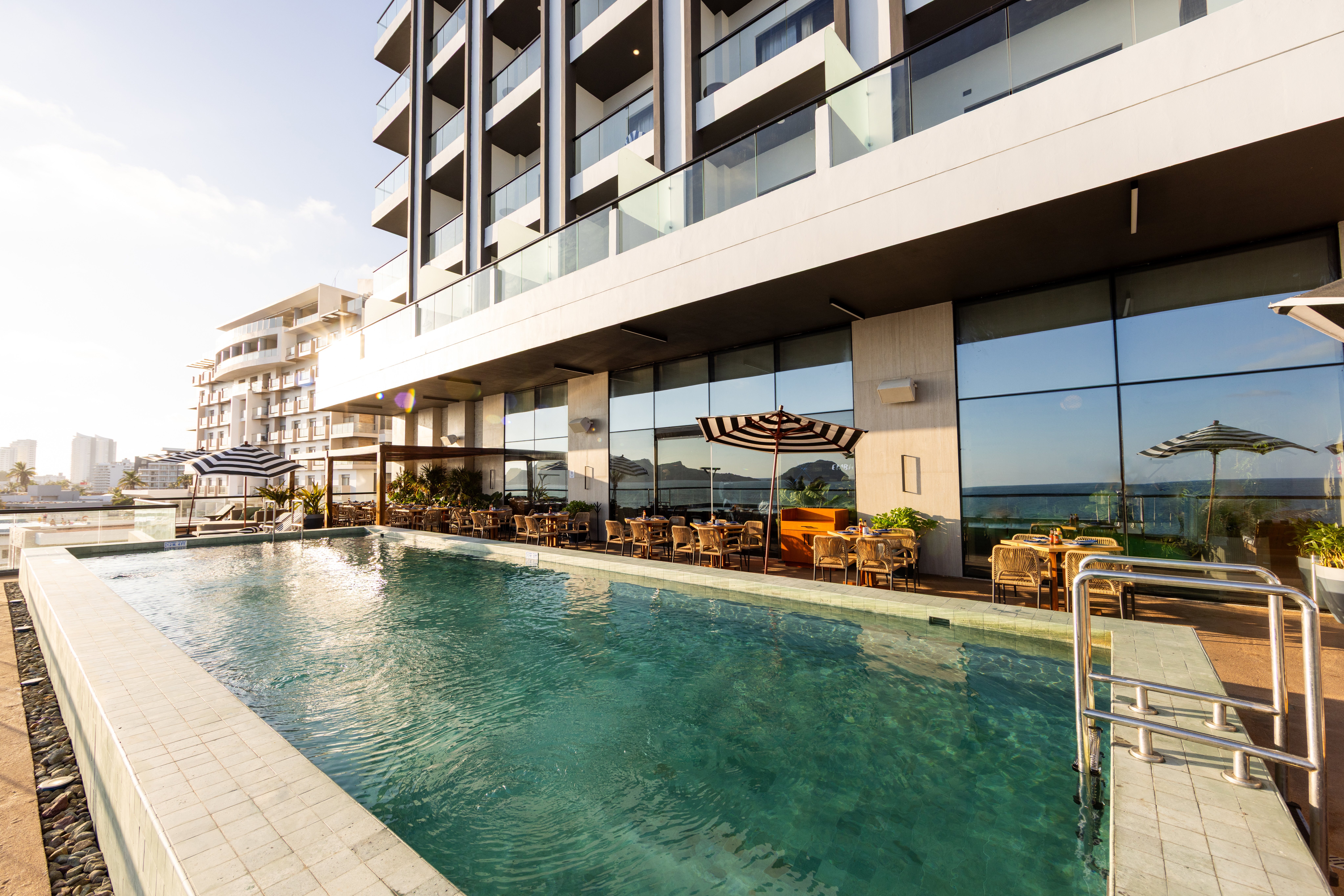 Holiday Inn Express & Suites MAZATLAN 5/50