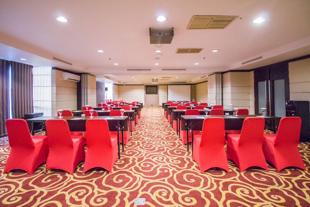 Mercure Pontianak City Center 51/61