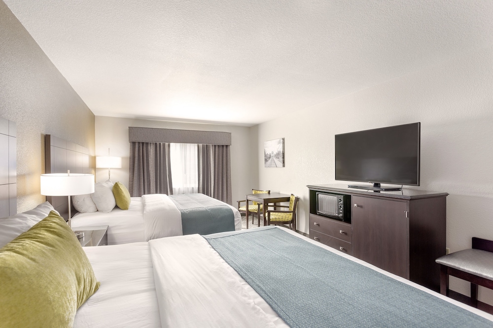 Comfort Inn & Suites Tualatin - Lake Oswego South 17/60