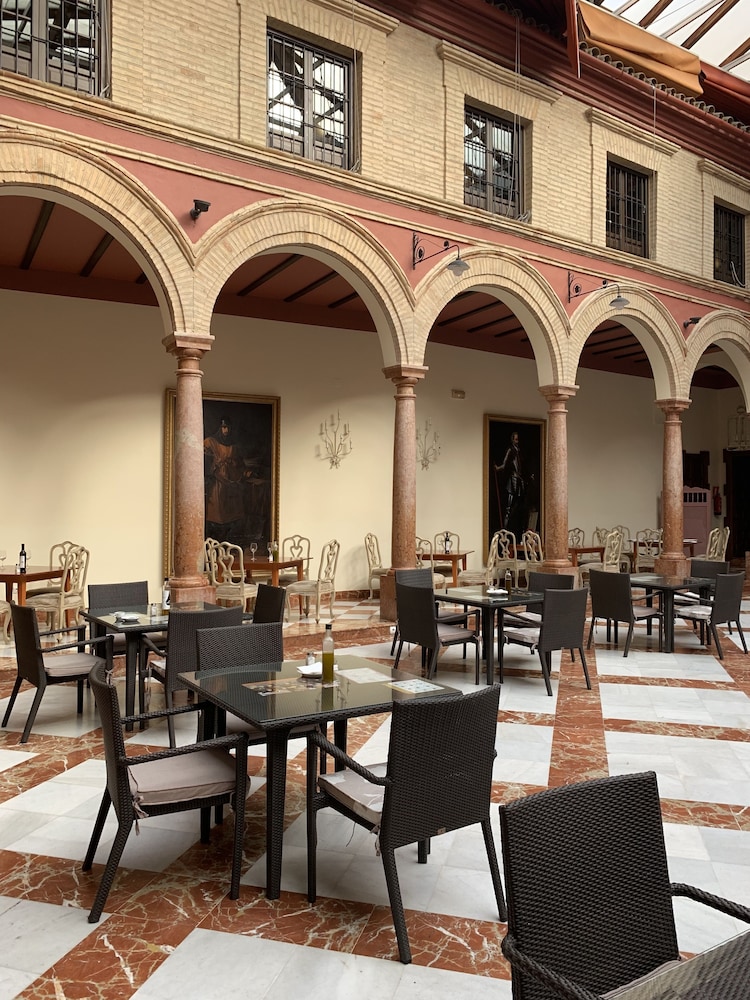Hotel Santo Domingo Lucena 18/20