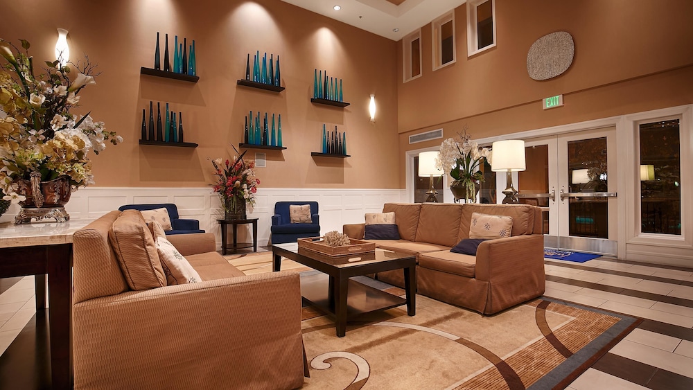 Best Western Plus Marina Gateway Hotel 32/41