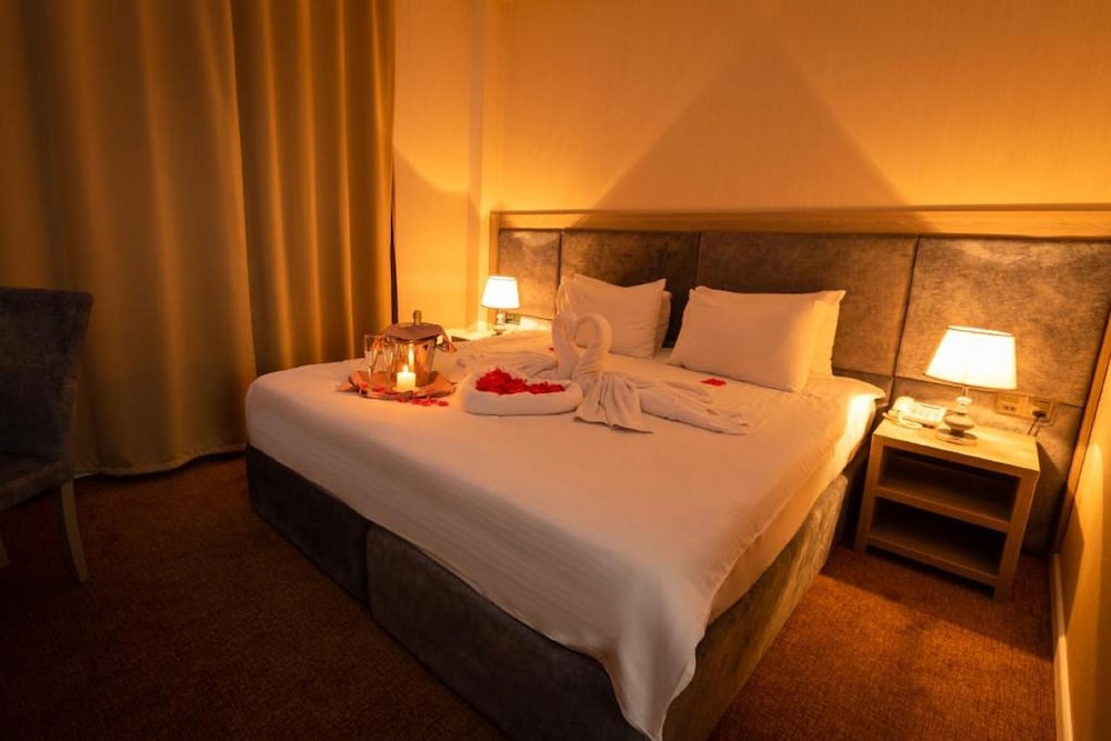 غرفة اقتصادية بسرير مزدوج أو سريرين منفصلين، Grand Midway Hotel Baku 5/10