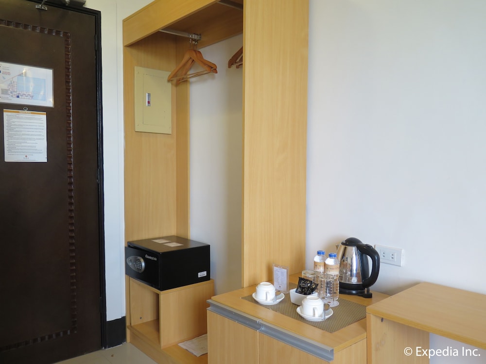 Big 8 Corporate Hotel 53/64