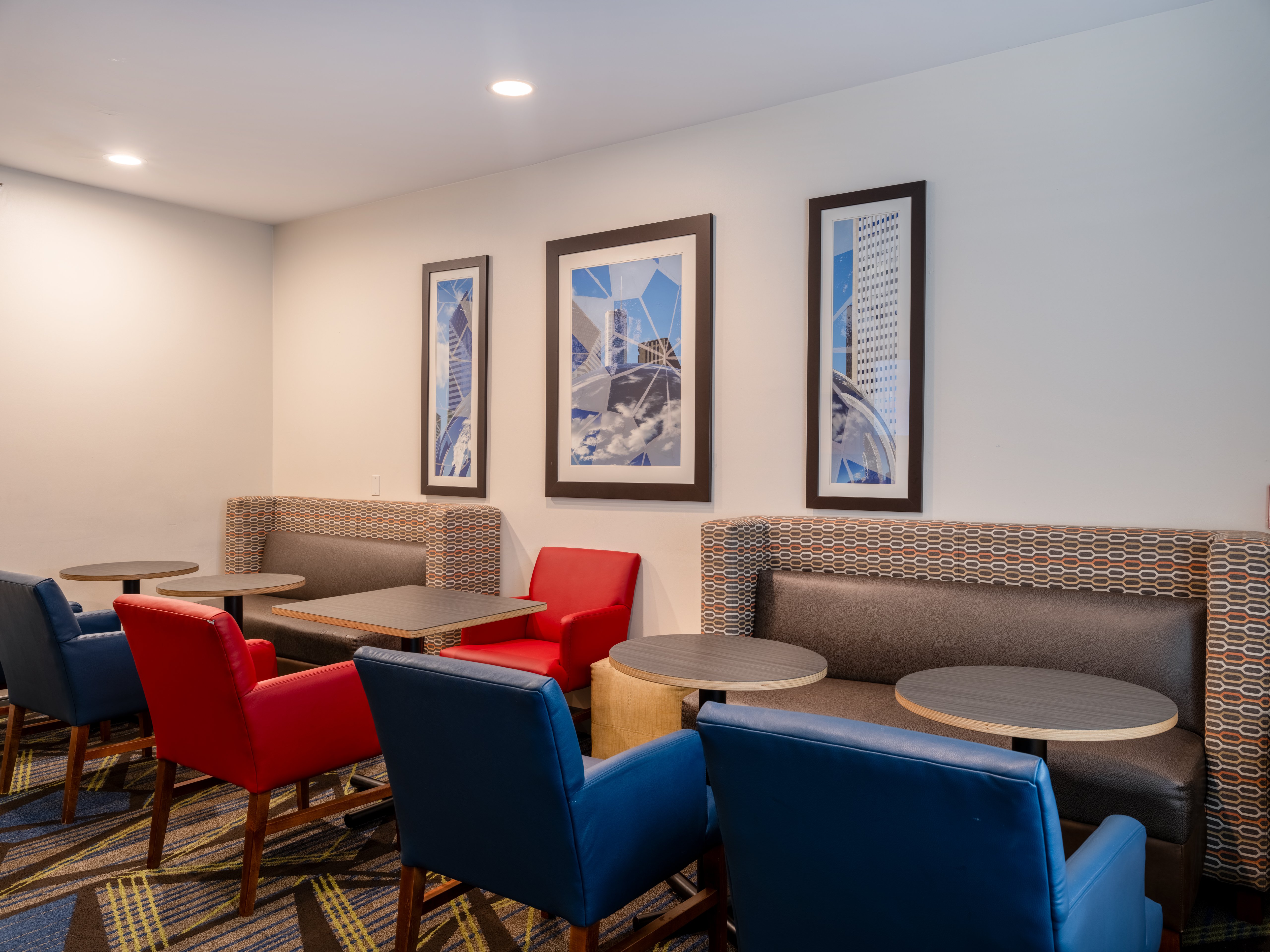 Holiday Inn Express Hotel And Suites Chicago Libertyville 42/63