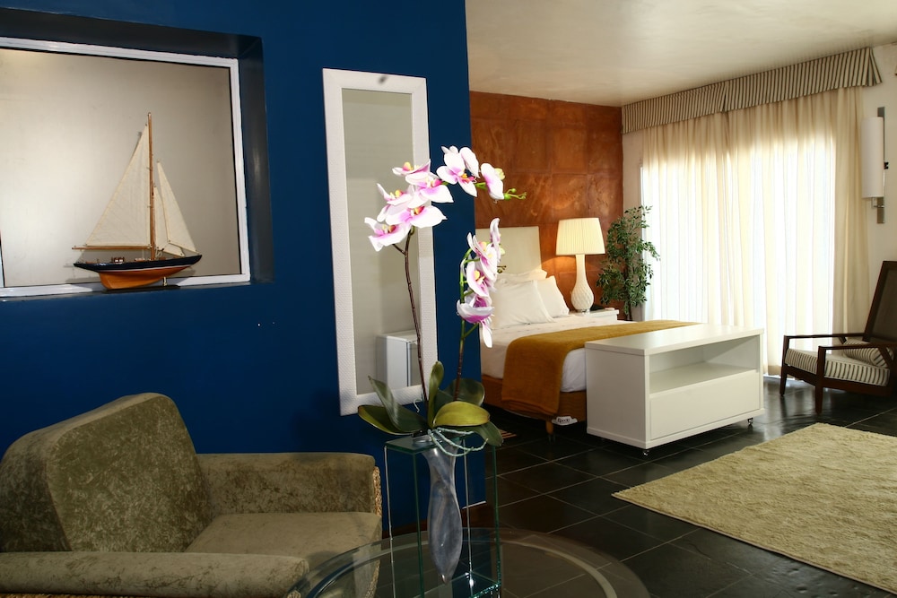 DELPHIN HOTEL 29/47