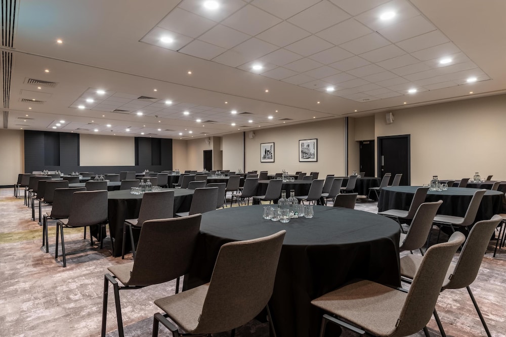 Radisson Hotel Manchester City Centre, A Verified Net Zero Hotel 83/91