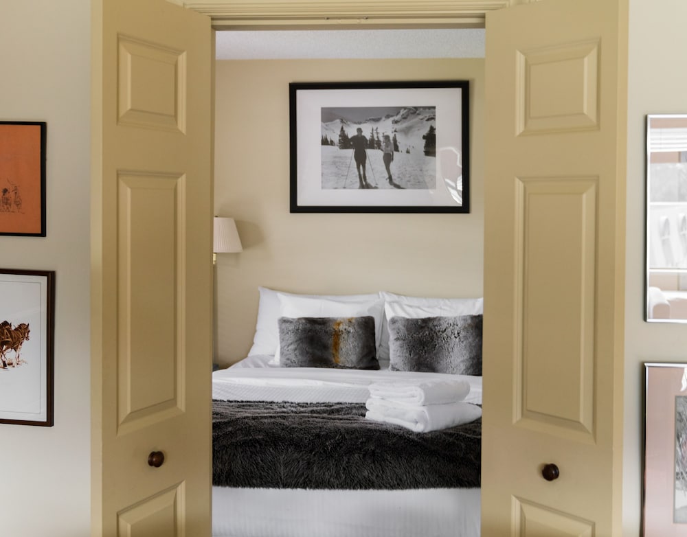 Carleton Lodge 14/50