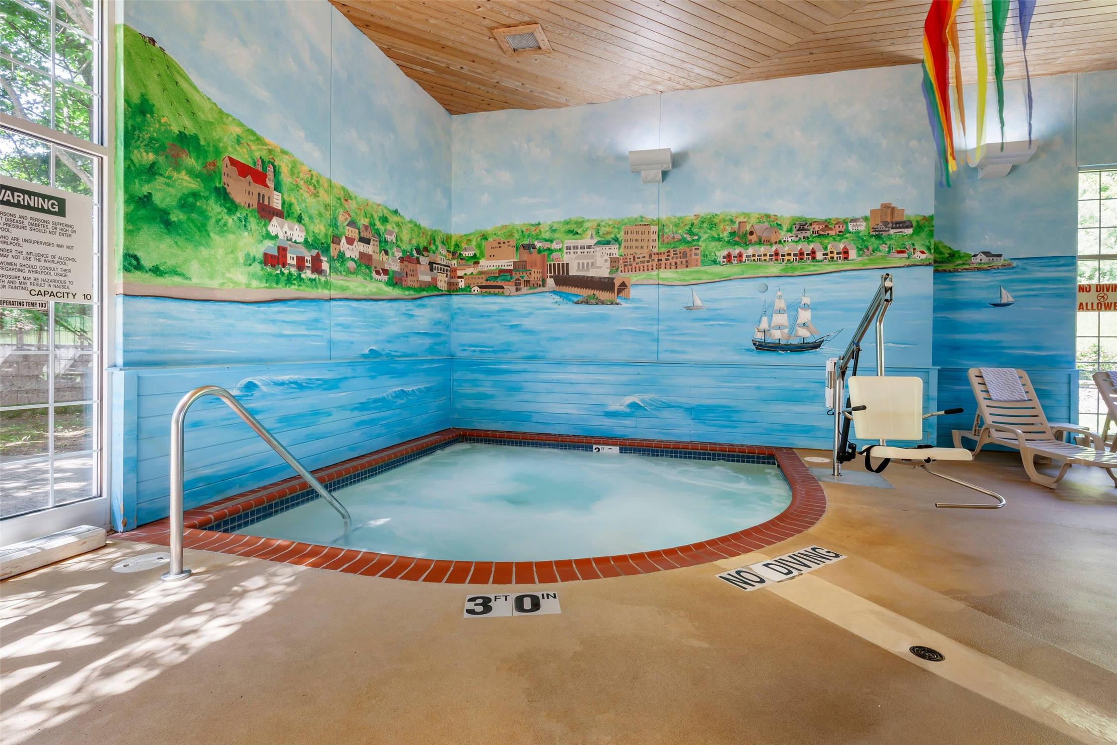 Comfort Suites Marquette, MI 9/21