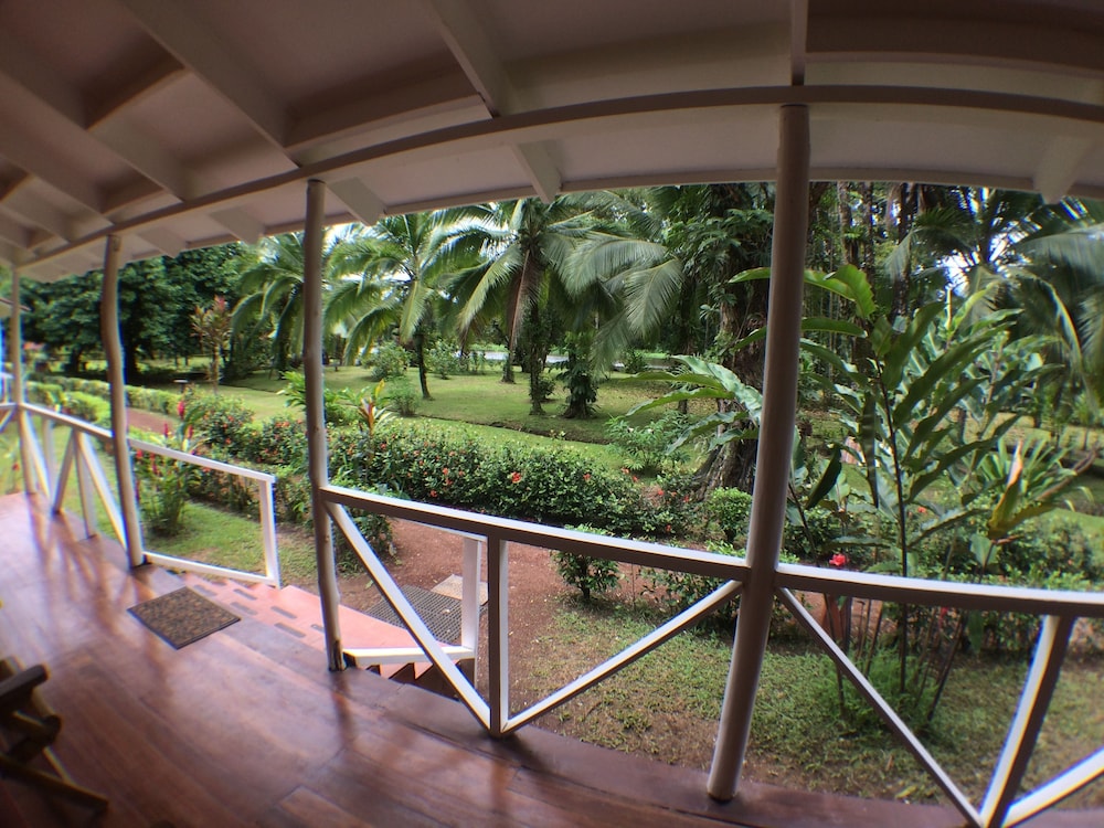 Caribbean Paradise Eco-Lodge 23/50