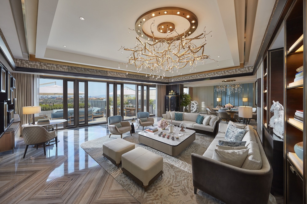 Mandarin Oriental Wangfujing Beijing 64/74