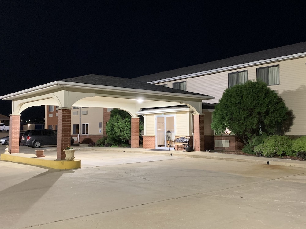 Designer Inn & Suites 59/69
