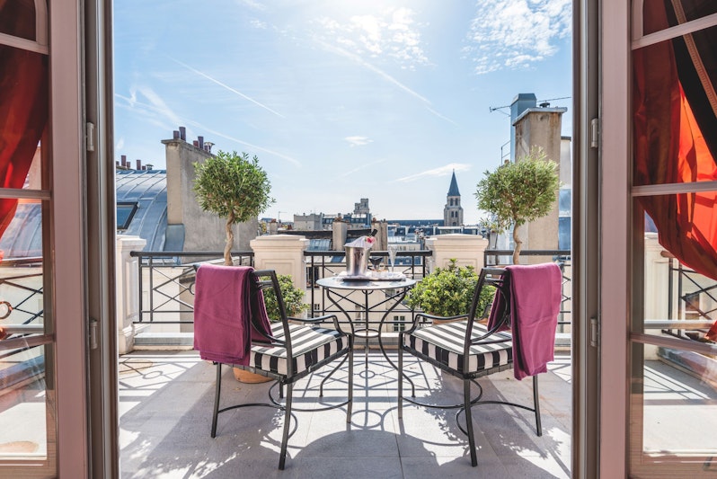 L'hotel 25/28