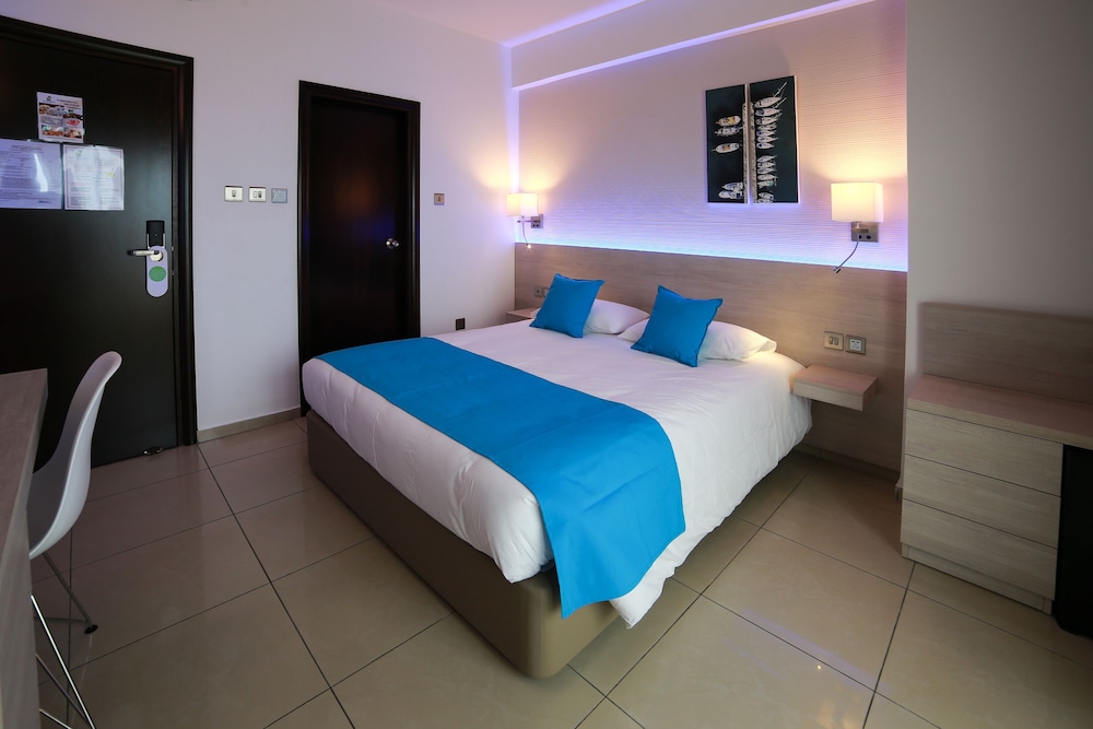 Les Palmiers Beach Hotel 18/69