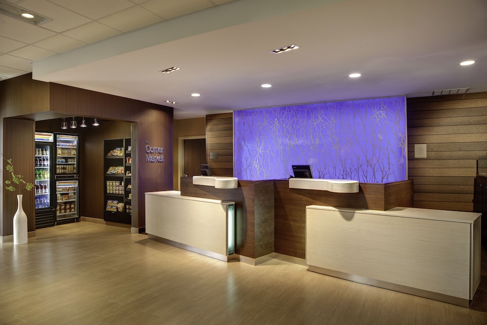 Fairfield Inn & Suites San Diego North/San Marcos 7/32