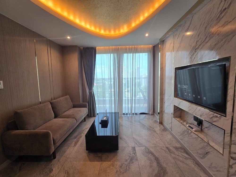 The TJ Hotel Pattaya 31/49