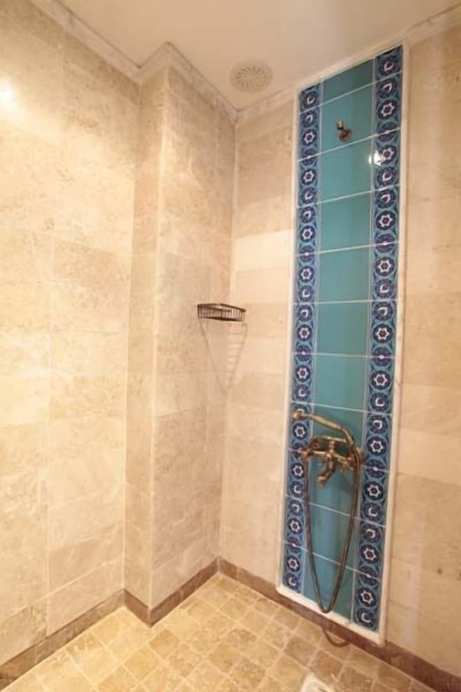 KERME OTTOMAN PALACE 24/68