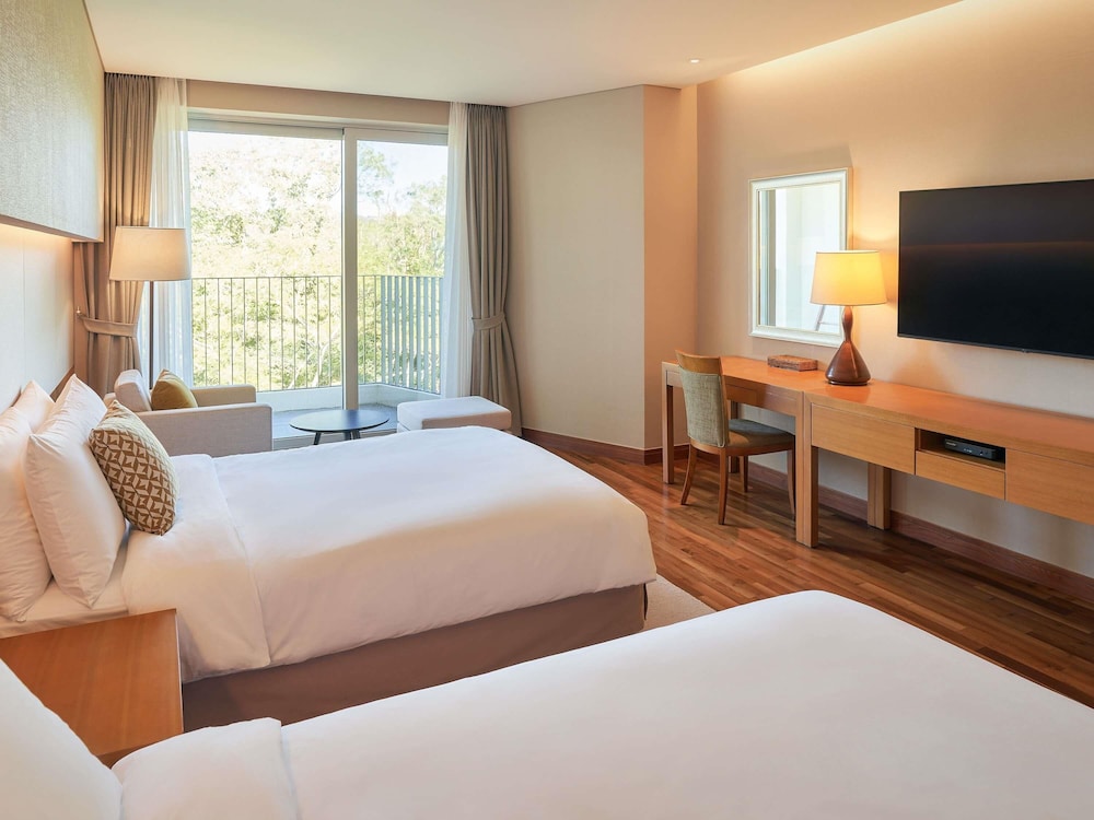 Mercure Ambassador Jeju 13/46