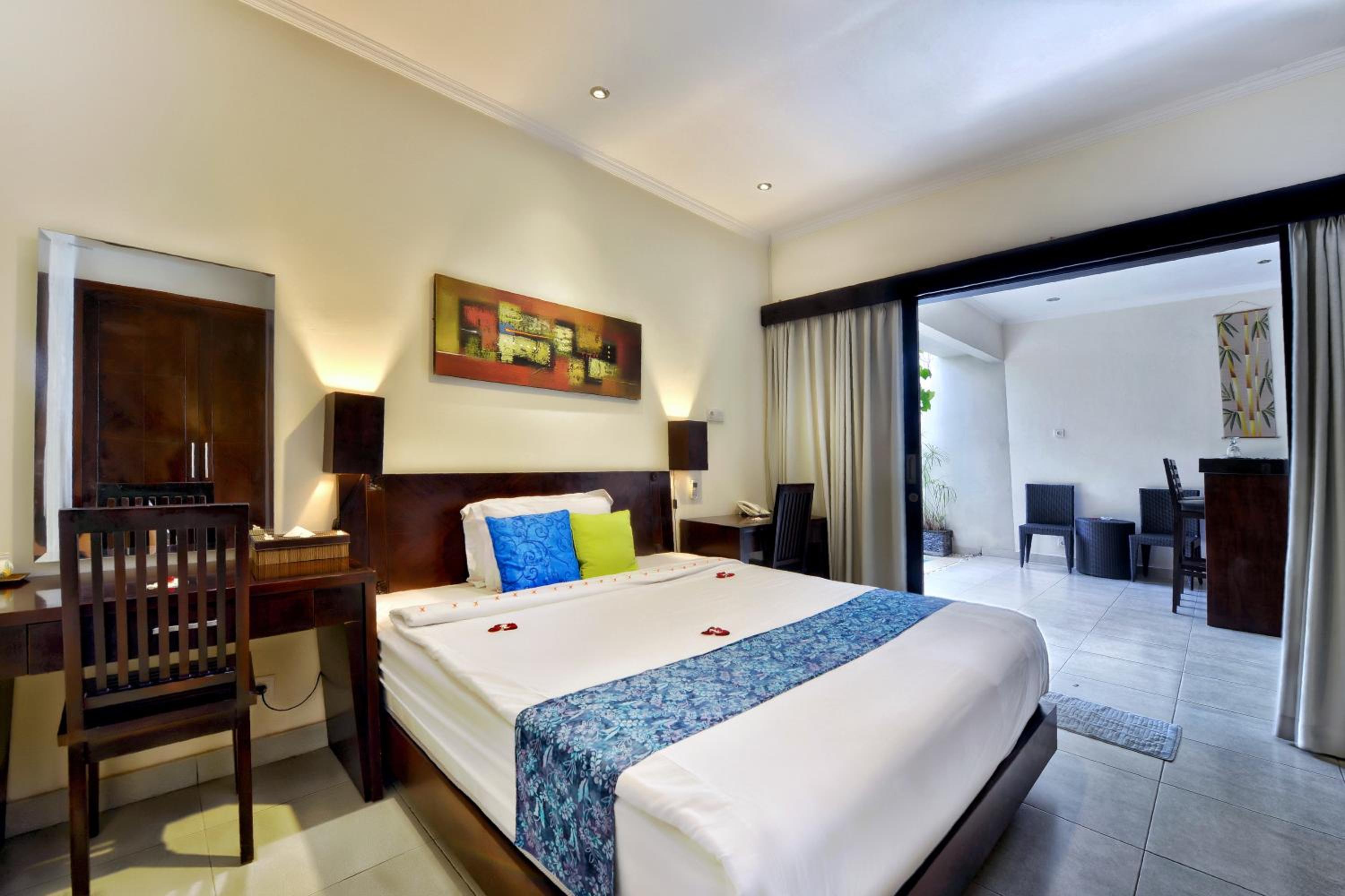 2 Bedrooms, Pool, Villa