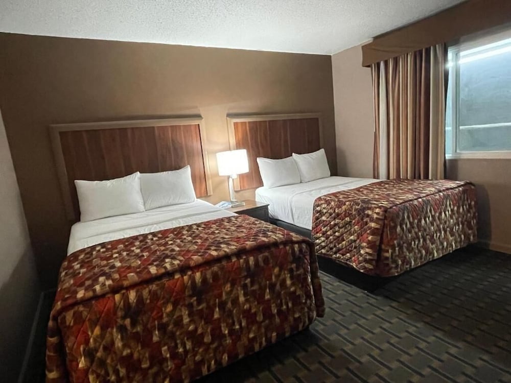 Dream Inn 8/37
