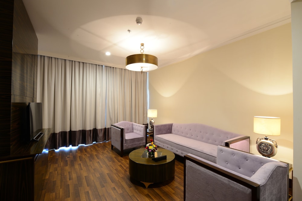Landmark Premier Hotel Deira 39/65