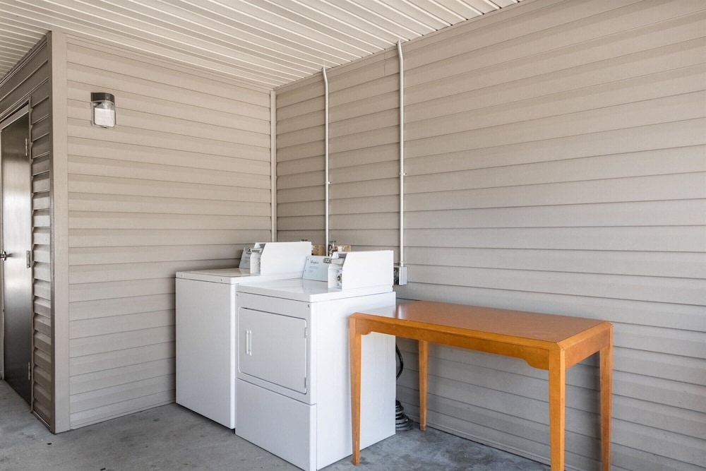 Studio6 Statesboro, GA — photo 3