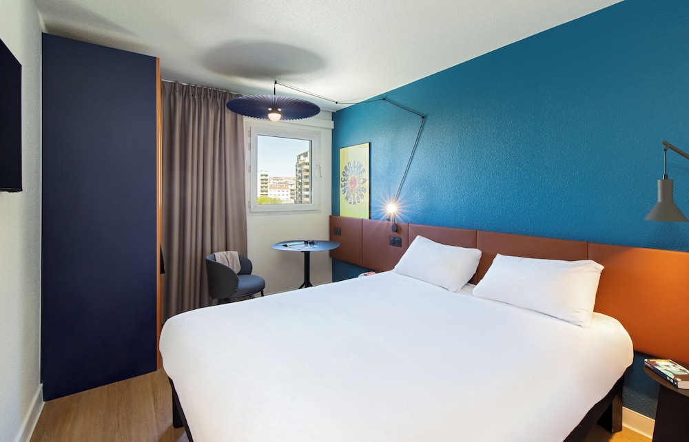 ibis Marseille Timone 27/73