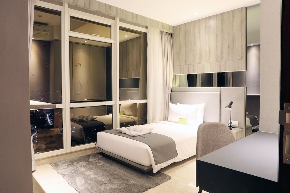 Menteng Park Exclusive Emerald 21/68