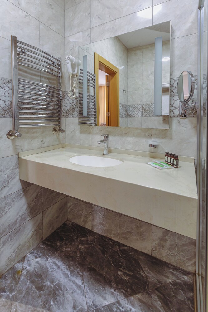 Metro City Hotel 44/44
