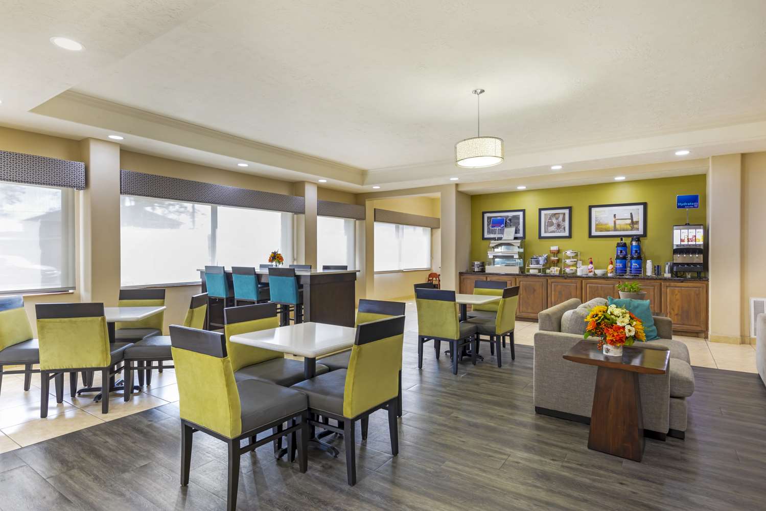 Best Western Franklin Town Center Hotel & Suites 30/34