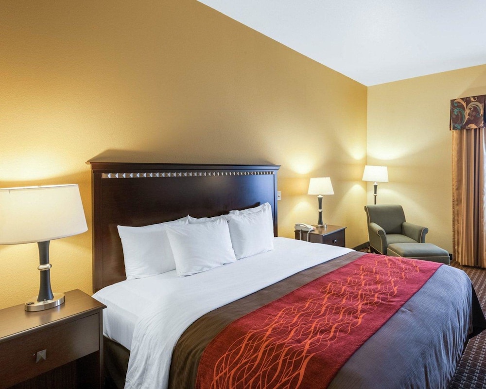 Comfort Inn and Suites Regional Medical Center 10/43