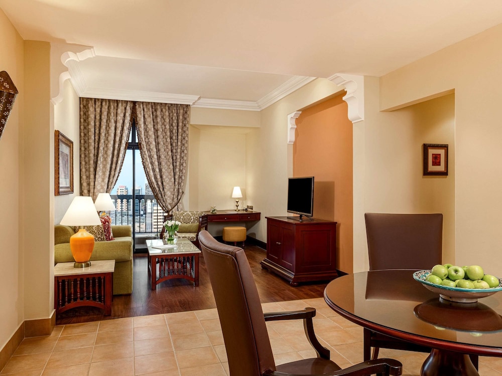 Mercure Grand Hotel Seef - All Suites 47/67