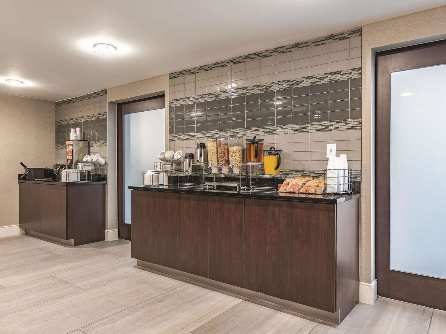 La Quinta Inn And Suites By Wyndham Salem Nh 6/42