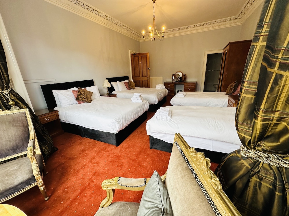 Abbotsford Guest House 3/25