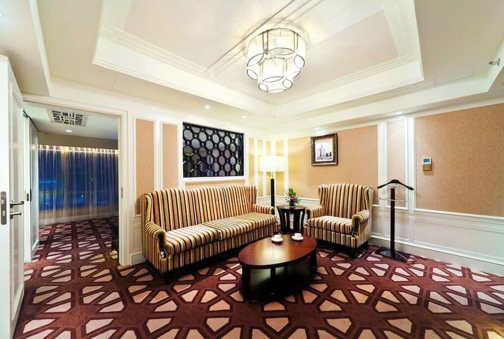 Paramount Gallery Hotel Shanghai 32/50