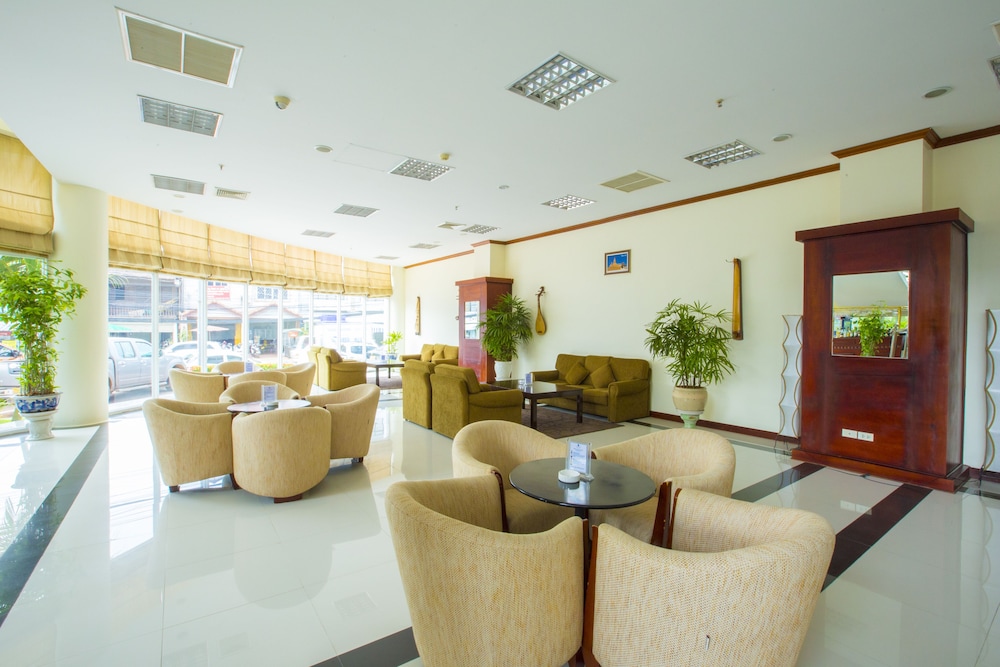 Vientiane Plaza 11/68